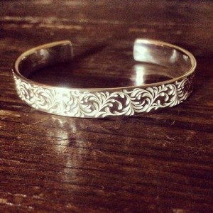 soul texture bangle