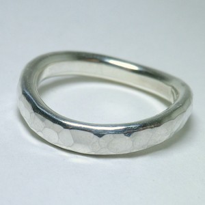 eternal wave ring [鎚目]