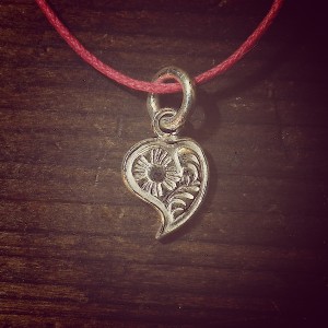 scroll heart pendant [limited]